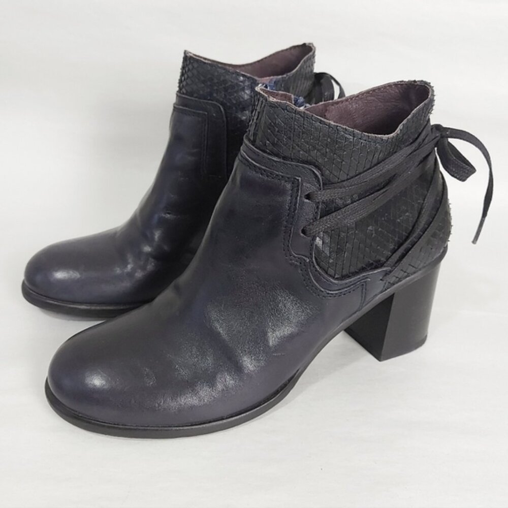 Brako Anatomic Comfy Ankle Boot Adjustable Back Tie Block Heel Dark Navy Leather